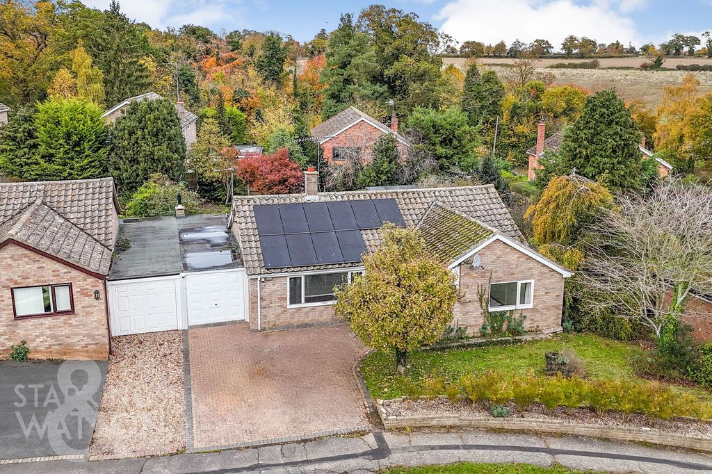 Property photo 2 of 29