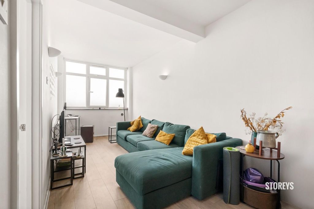 Property photo 3 of 20