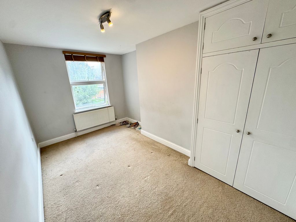 Property photo 3 of 4 3_48 Woodbridge Road - Bedroom