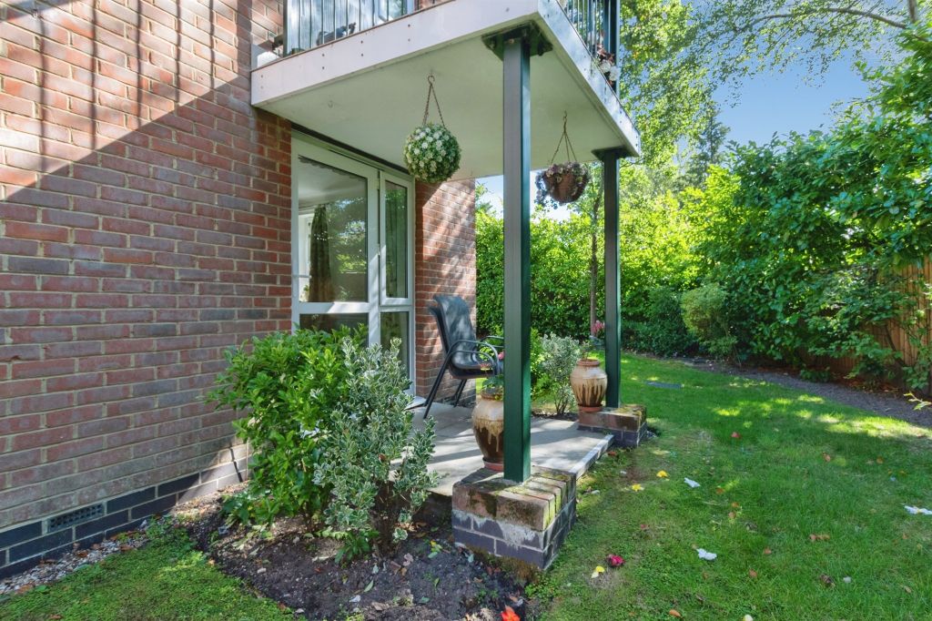 Property photo 2 of 16