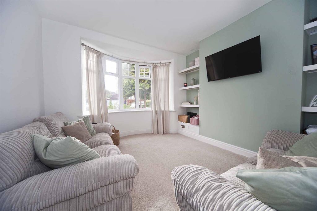 Property photo 2 of 24