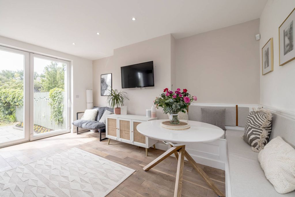 Property photo 2 of 36 Property Image 2