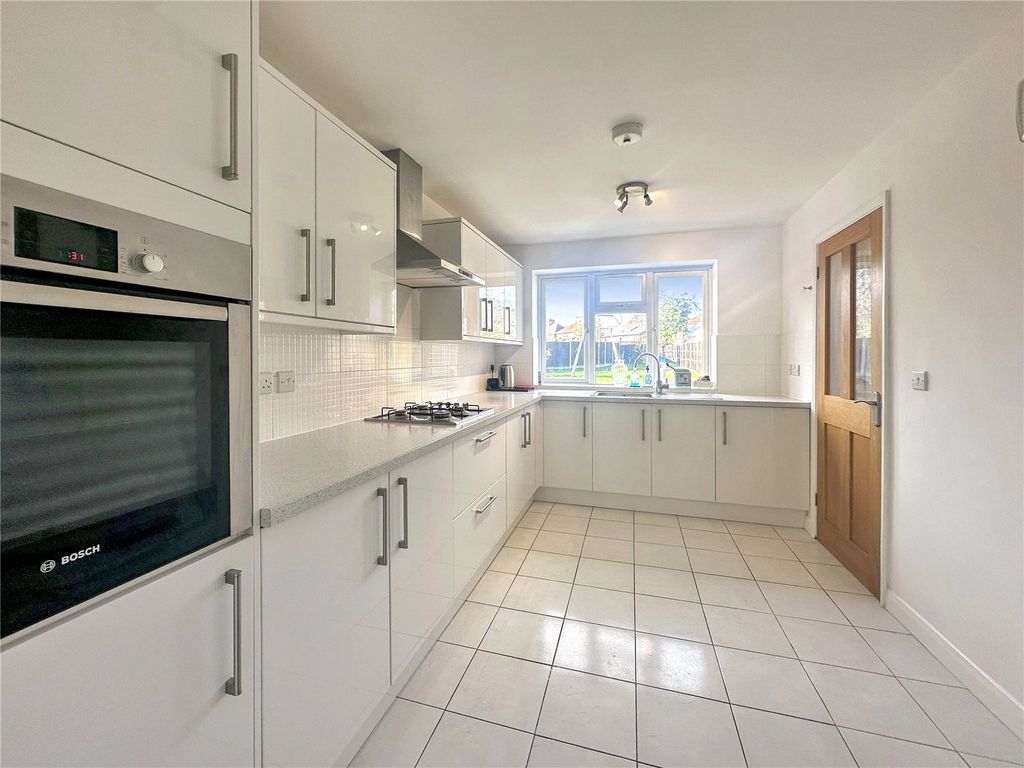 Property photo 2 of 14 Picture No. 05