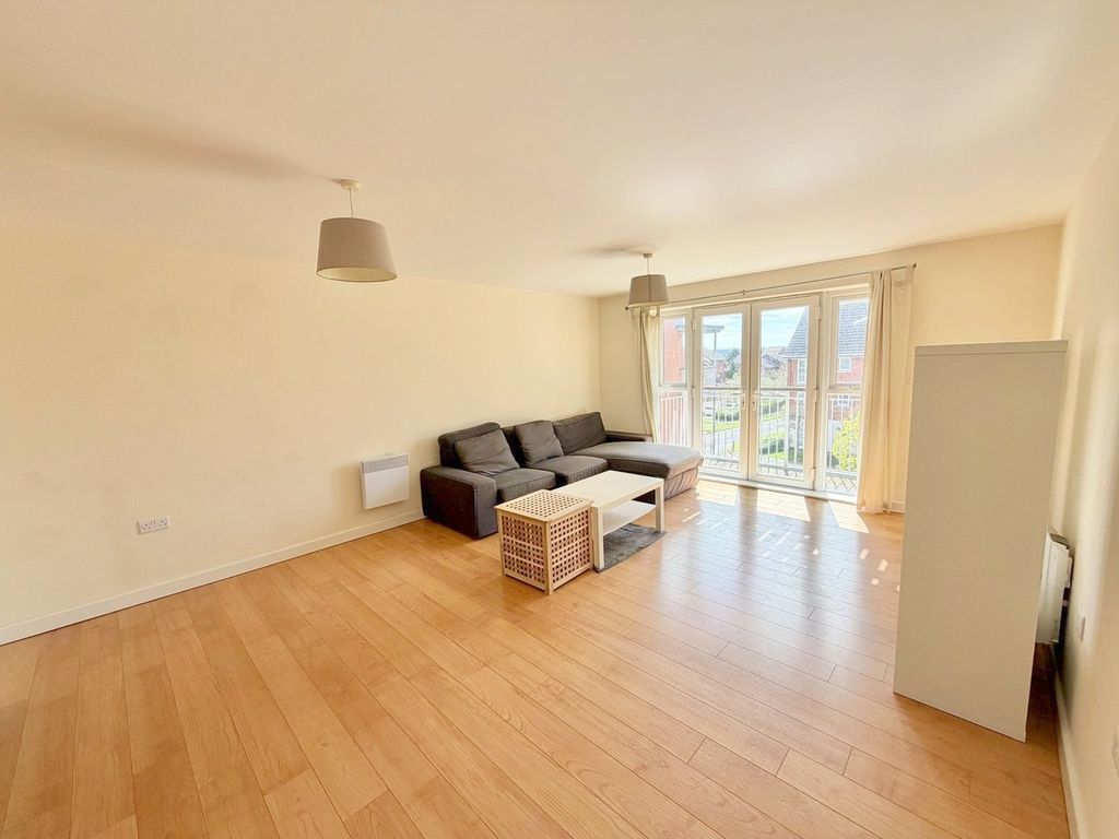 Property photo 2 of 19