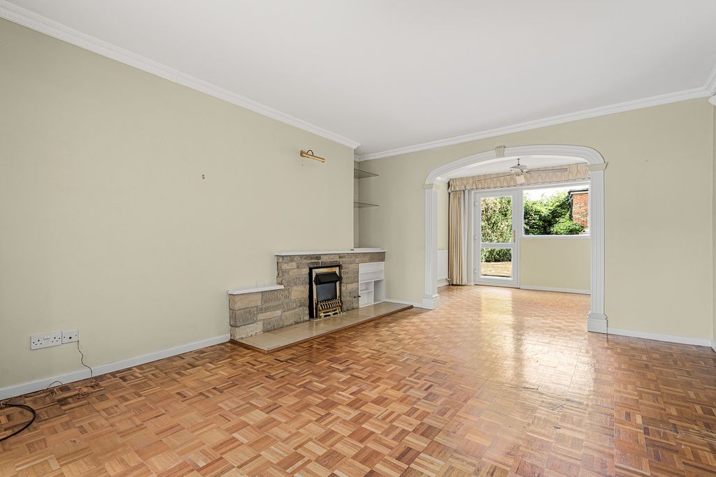 Property photo 3 of 22