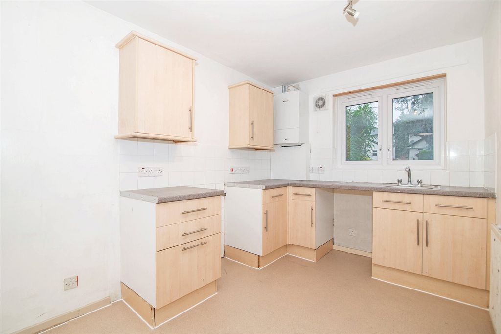 Property photo 3 of 9 Picture No. 12