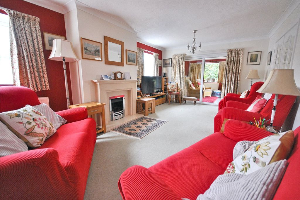 Property photo 3 of 24 Picture No. 23