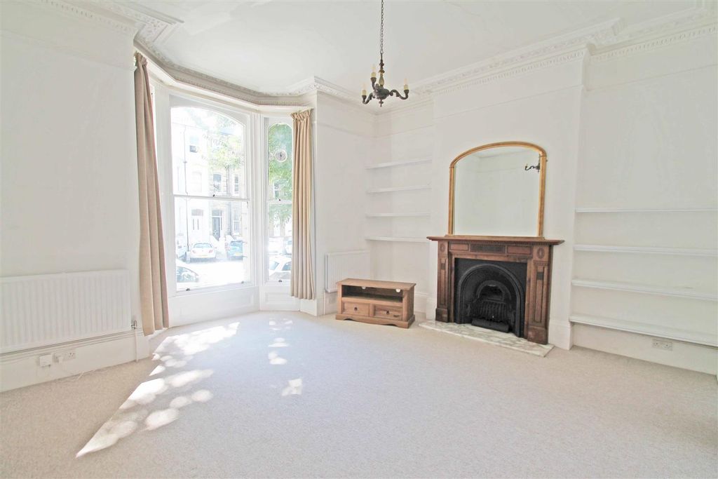 Property photo 2 of 9 Living Room