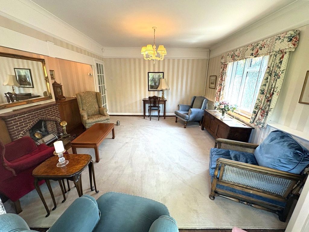 Property photo 2 of 29 Picture No. 96