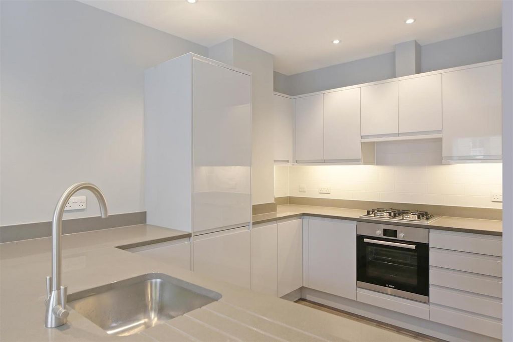 Property photo 2 of 9 Image