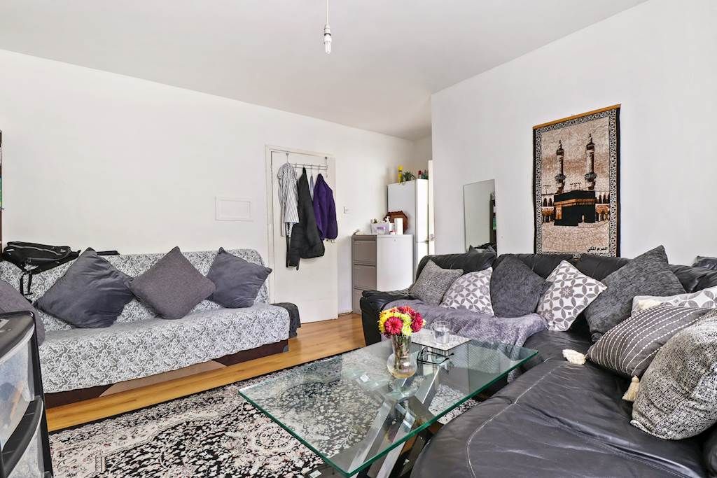 Property photo 3 of 14 Gallery