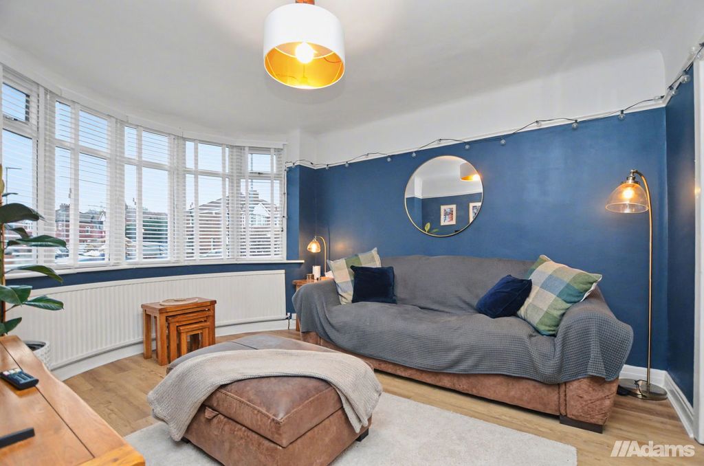 Property photo 2 of 25