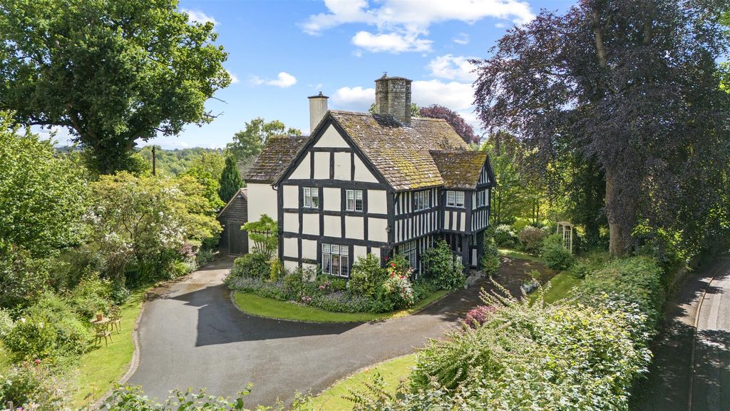 Property photo 1 of 26 02-0765 The Old House-02.Jpg