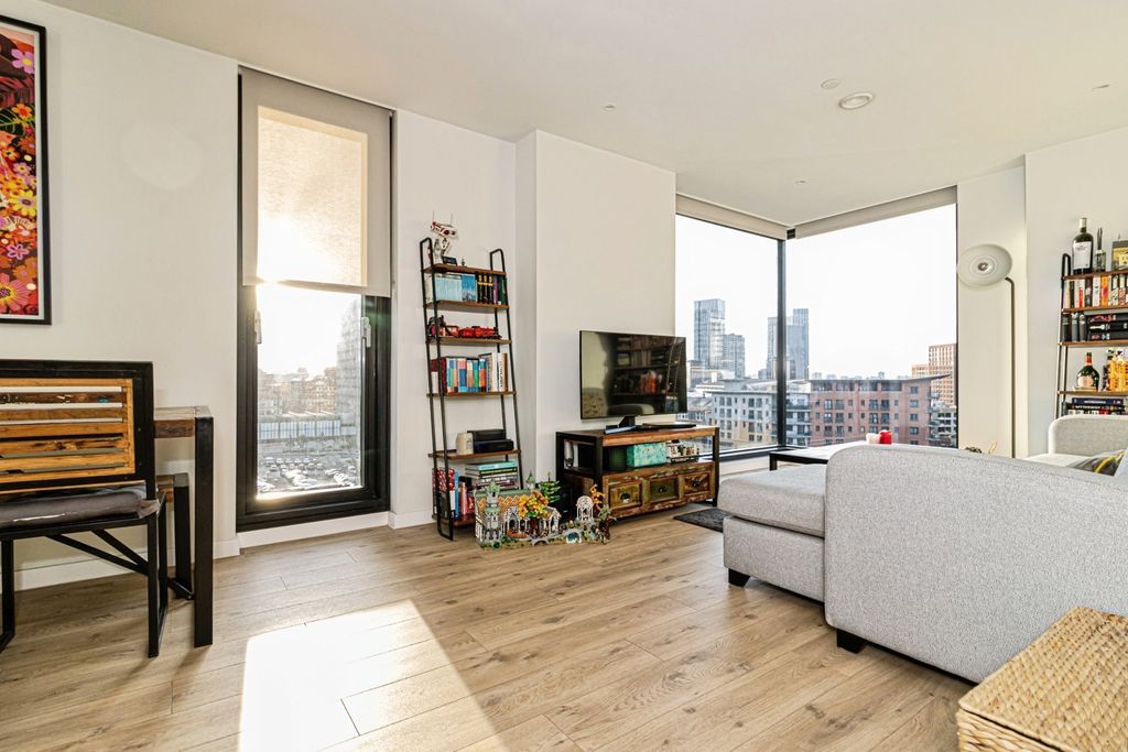 Property photo 2 of 30 Photo