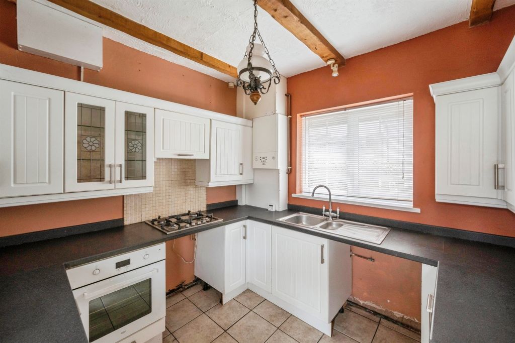 Property photo 2 of 14