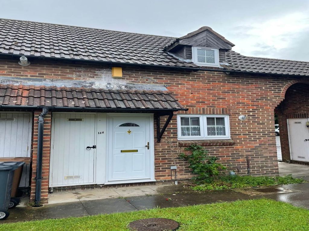 Property photo 1 of 6 Front