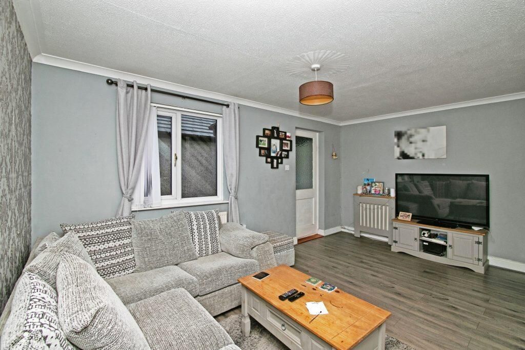 Property photo 3 of 12 11.Jpeg