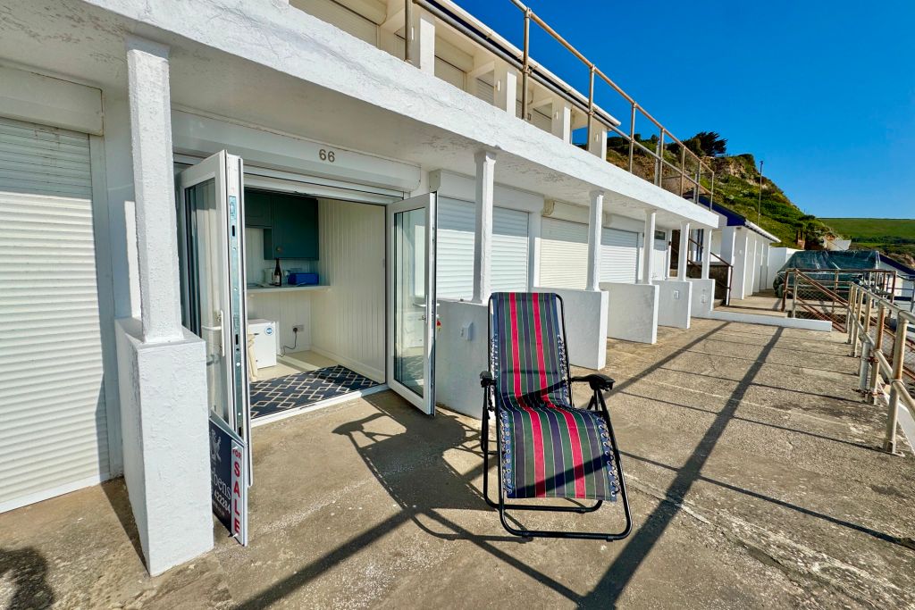 Property photo 3 of 4 Beach Chalet