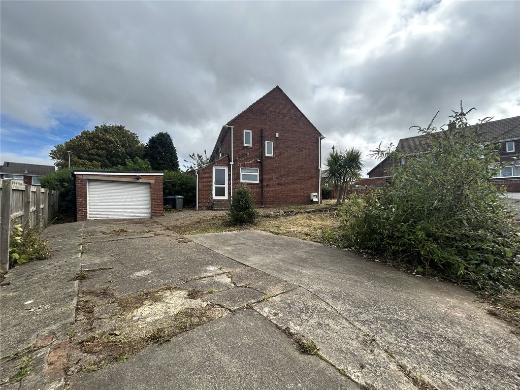 Property photo 2 of 12 Picture No. 10