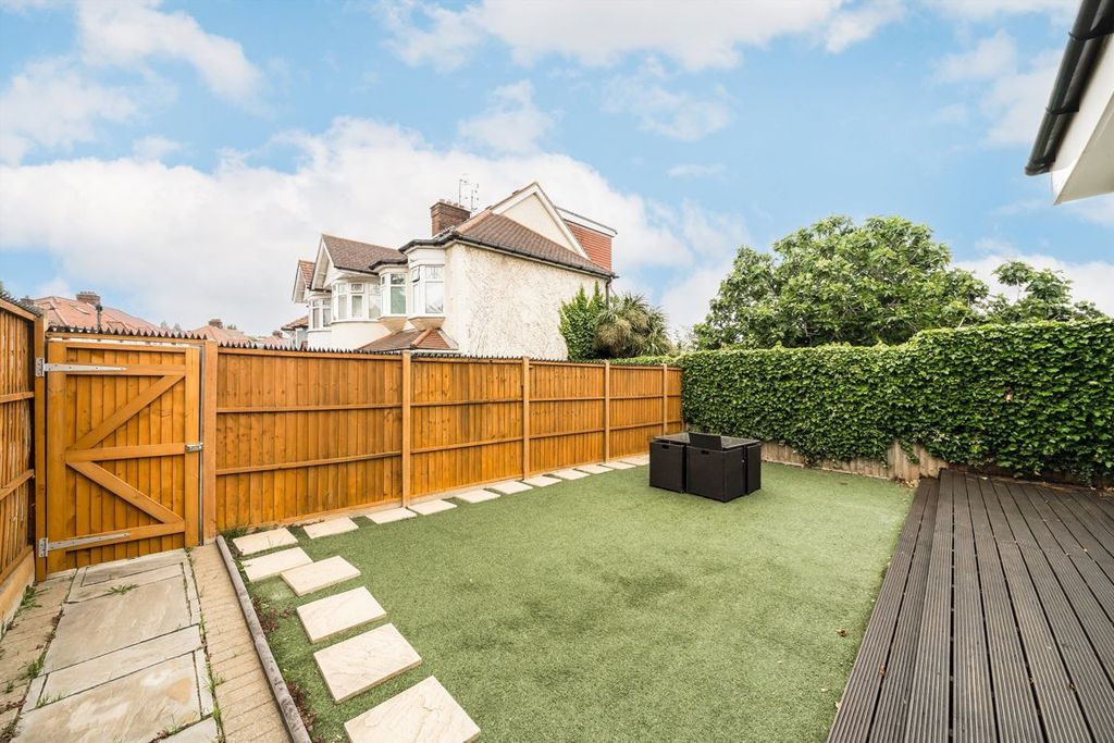 Property photo 2 of 7