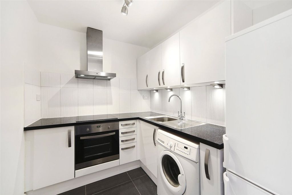 Property photo 3 of 11 Picture No. 04