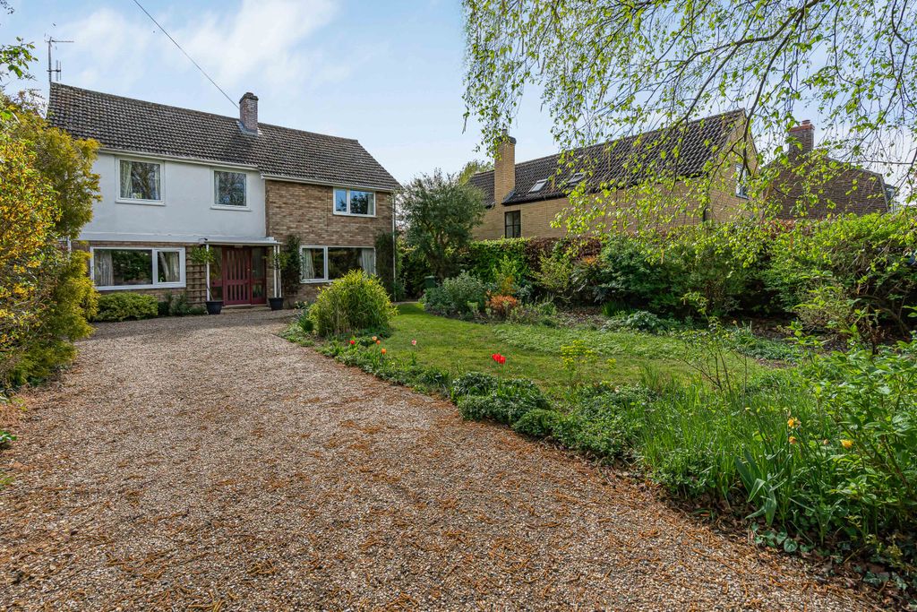 Property photo 1 of 34 4178931