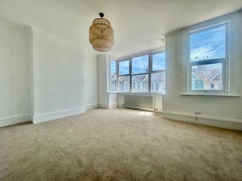 Property photo 2 of 6 Living Room.Jpg