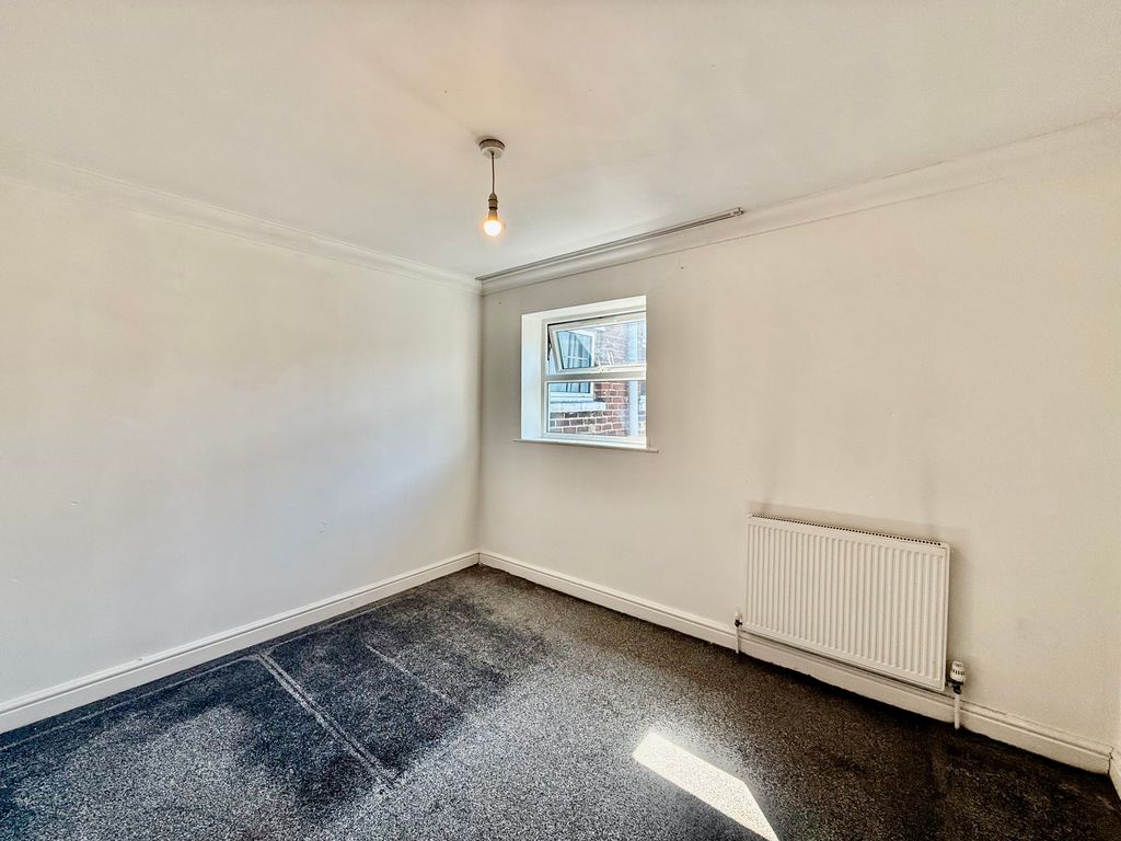 Property photo 2 of 5 Image