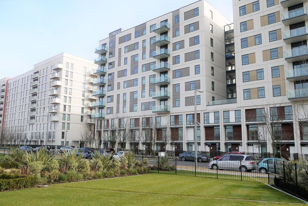 Property photo 1 of 11 4817270