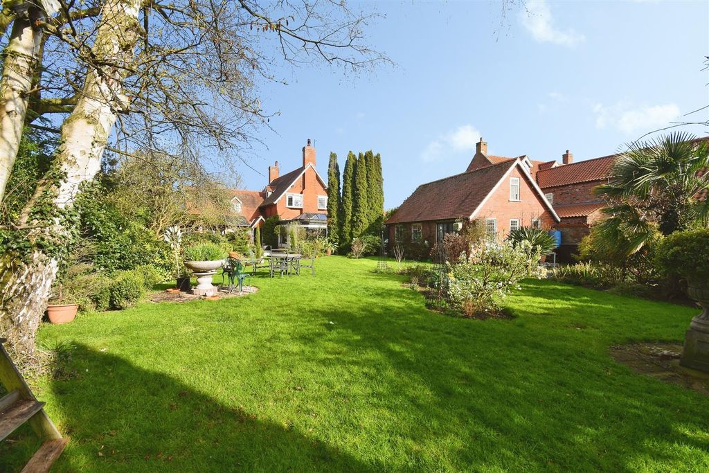 Property photo 3 of 55 49Ec3830-U 20 2850 29.Jpg