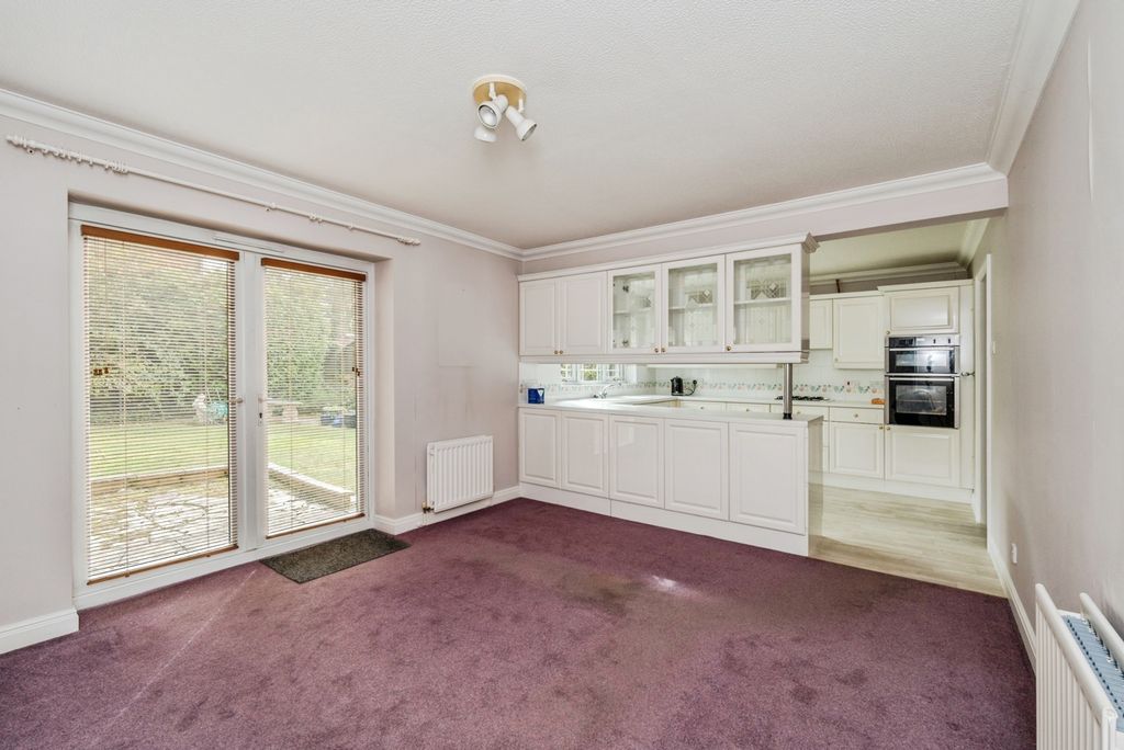 Property photo 2 of 15 Breakfast Area