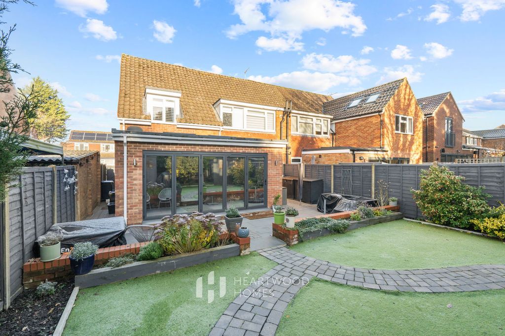 Property photo 3 of 20