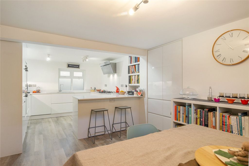 Property photo 3 of 14 Kitchen