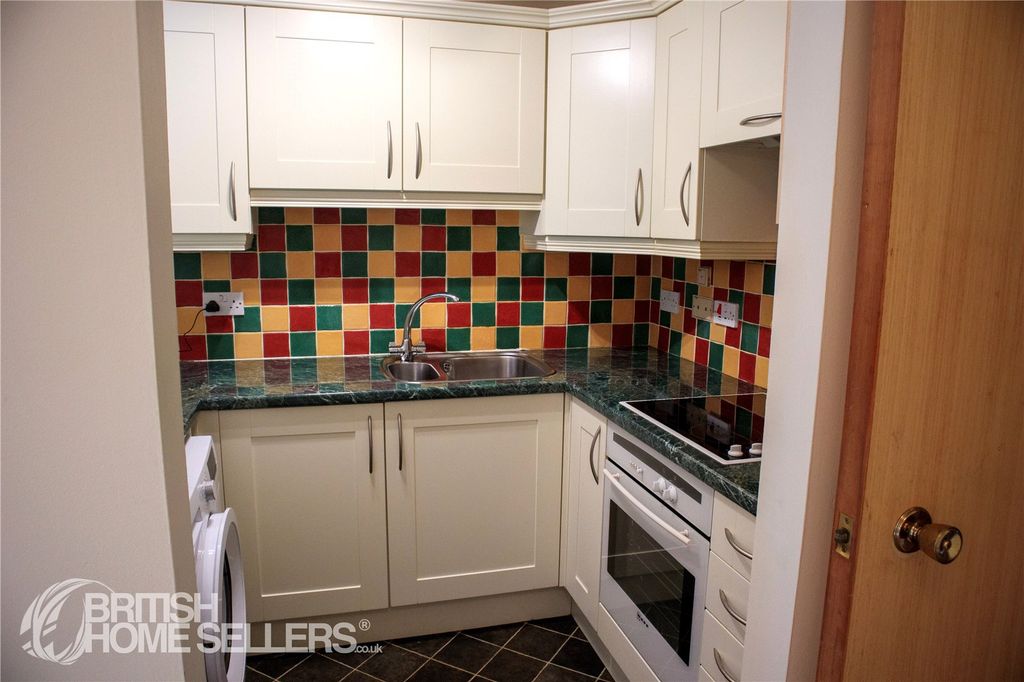 Property photo 3 of 10 3