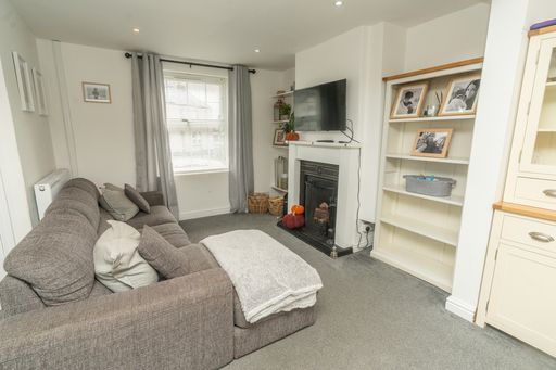 Property photo 2 of 18