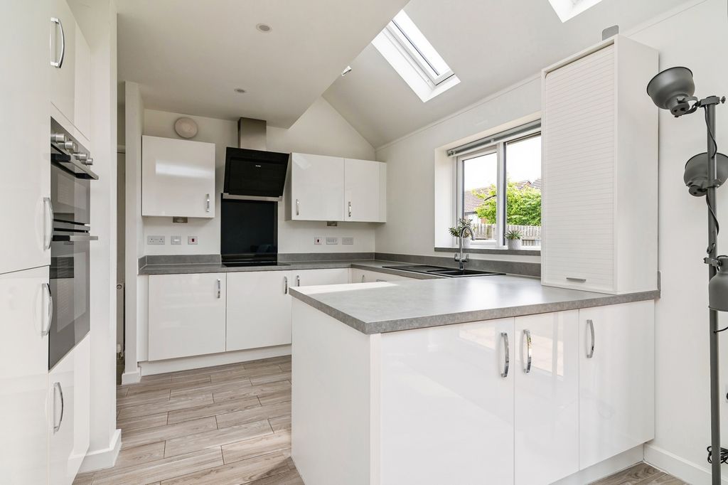 Property photo 3 of 23 Pbox-Img.Jpg