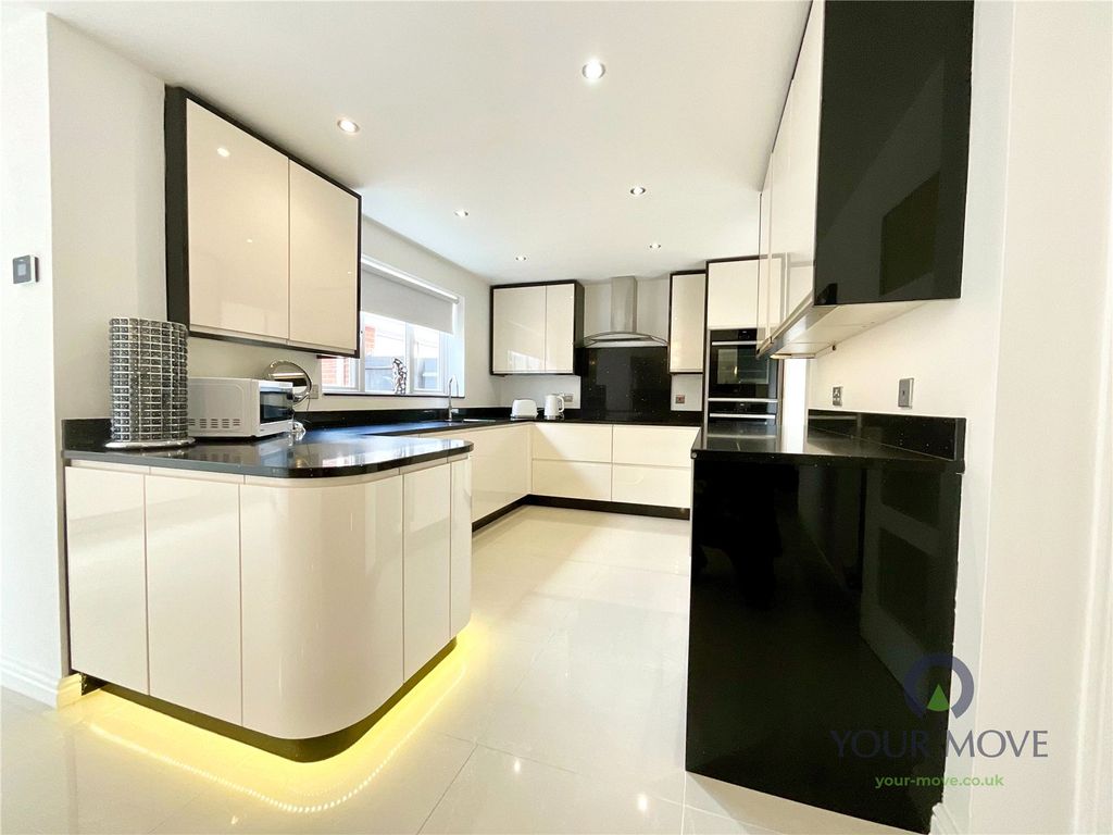 Property photo 3 of 25 Picture No. 27