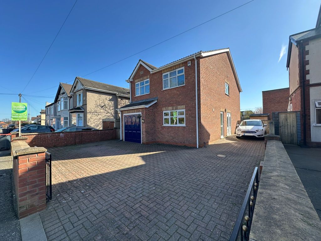 Property photo 1 of 19 External