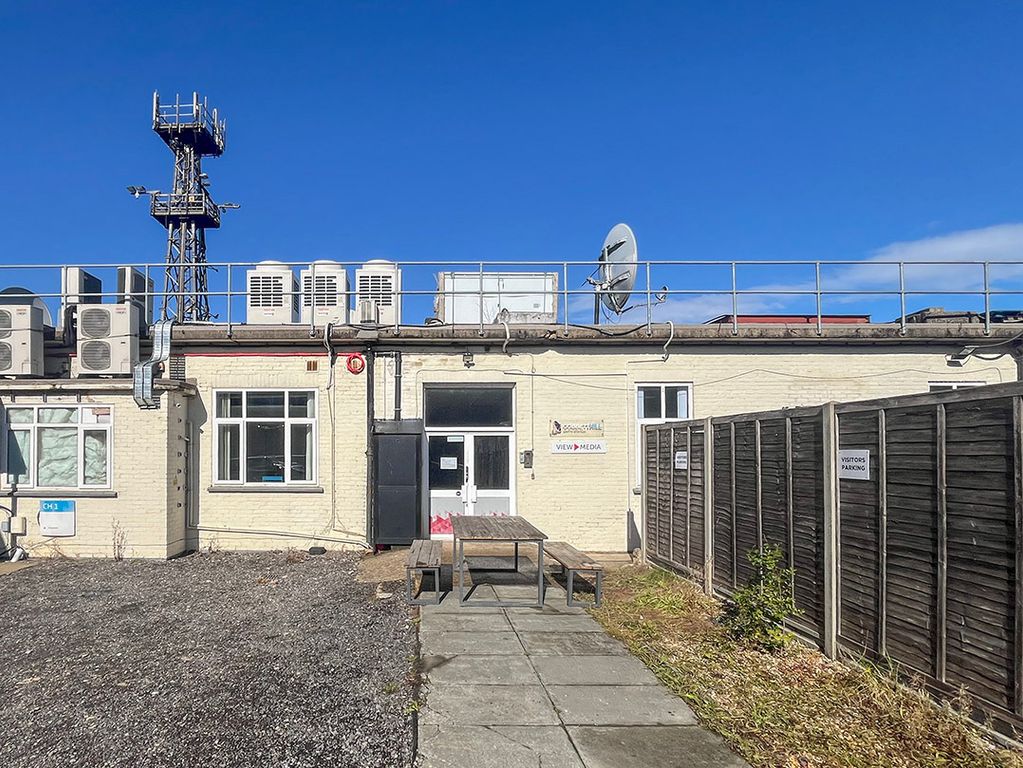 Property photo 1 of 7