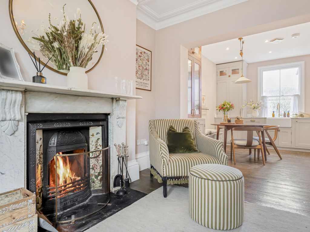 Property photo 1 of 40