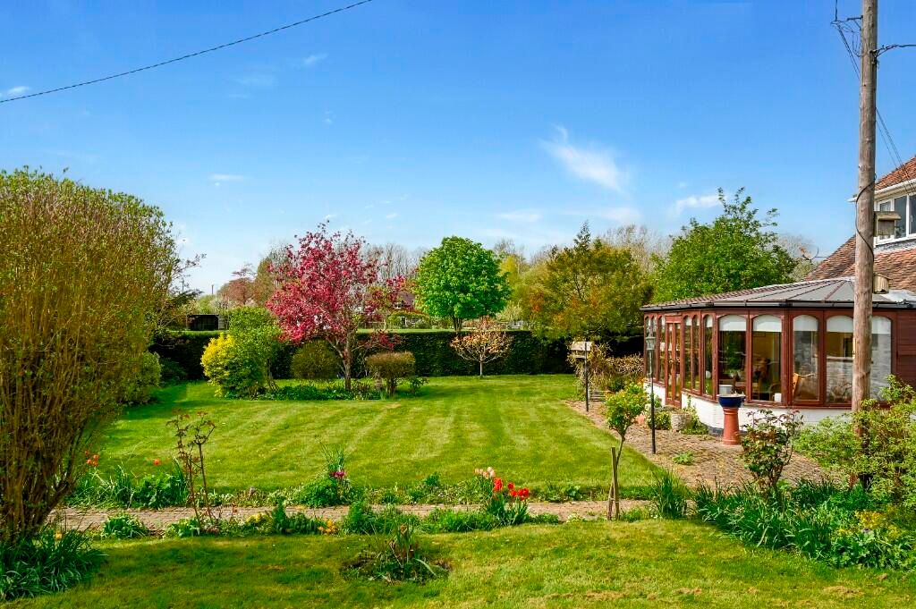 Property photo 2 of 24