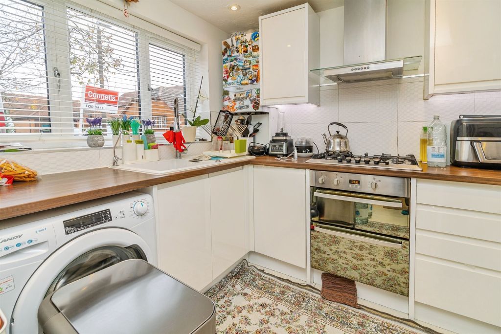 Property photo 2 of 17