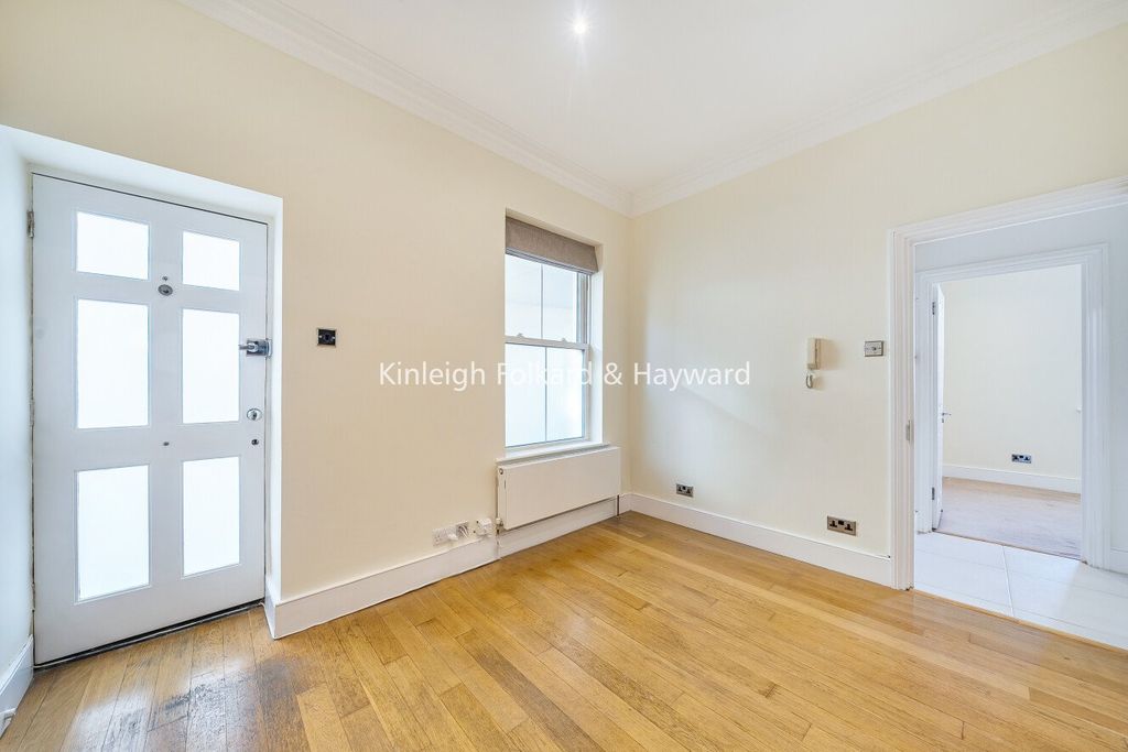 Property photo 3 of 15 Picture No. 11