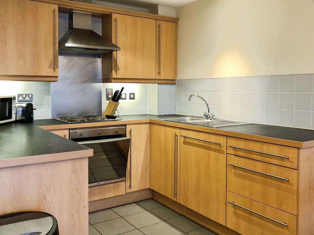 Property photo 2 of 9 Picture No. 12