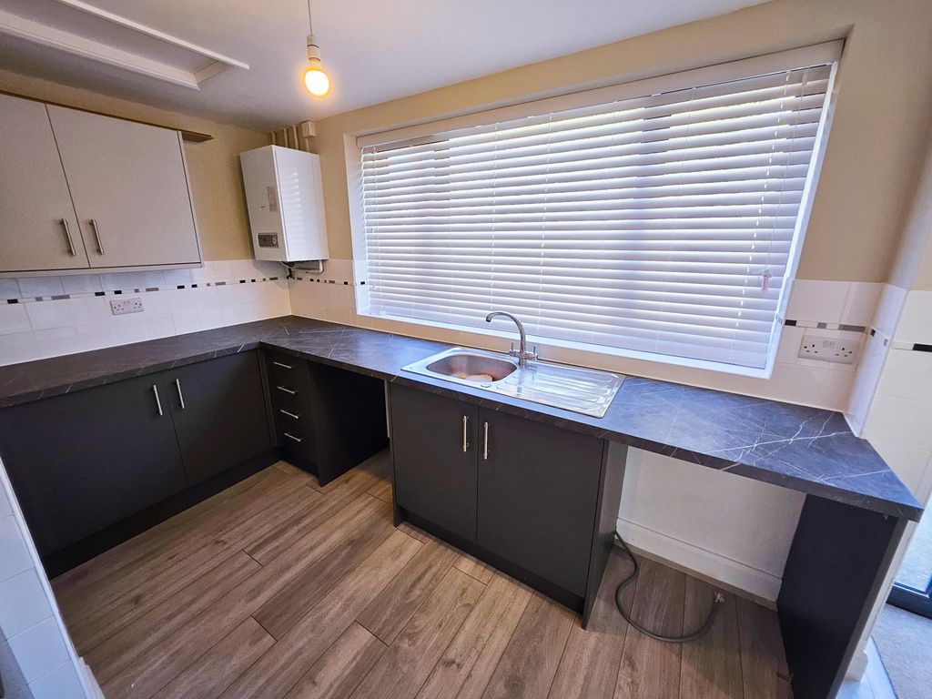 Property photo 3 of 27 Image