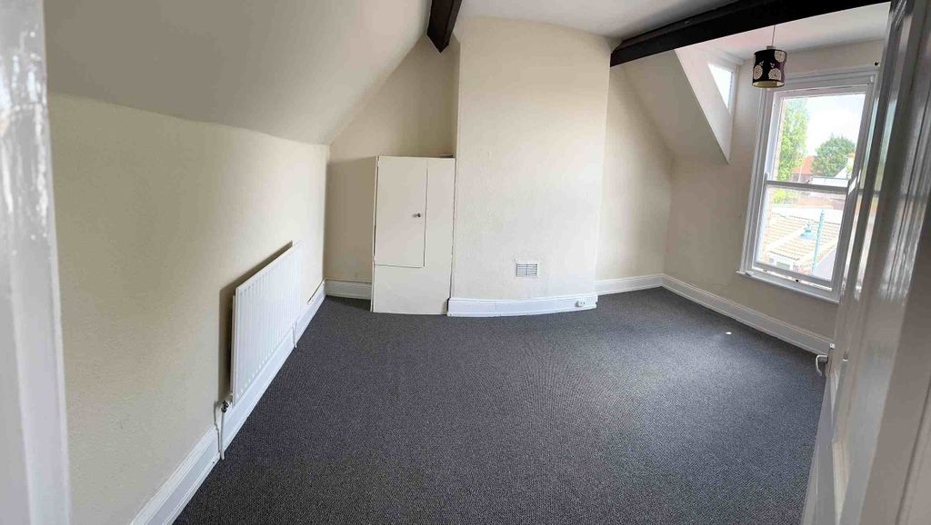 Property photo 3 of 4