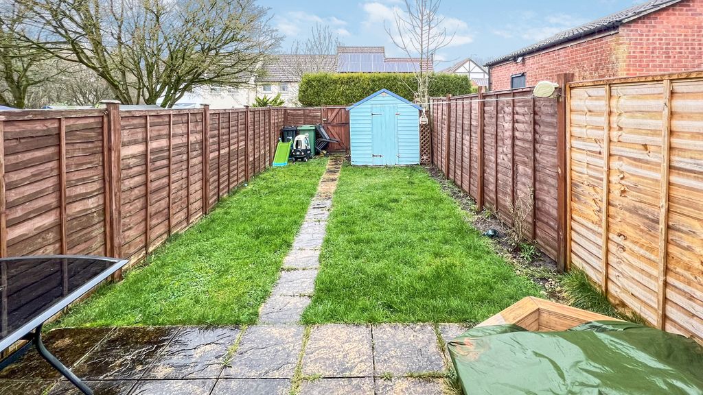 Property photo 2 of 10 Garden