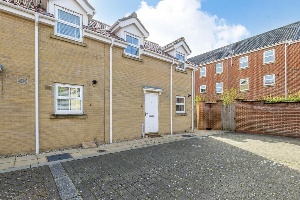 Property photo 1 of 10