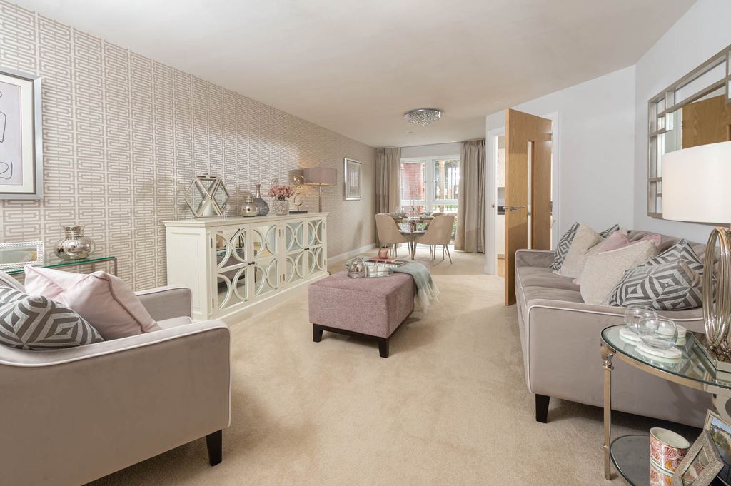 Property photo 2 of 10 Show Apartment Living Room