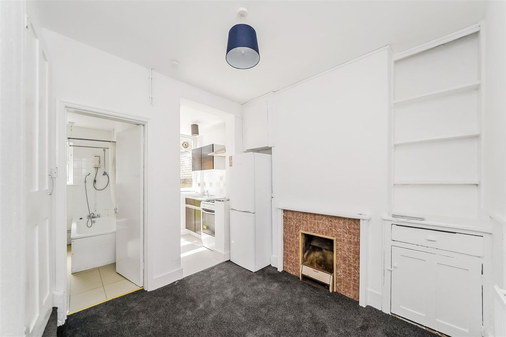 Property photo 3 of 9 Dsc02484.Jpg